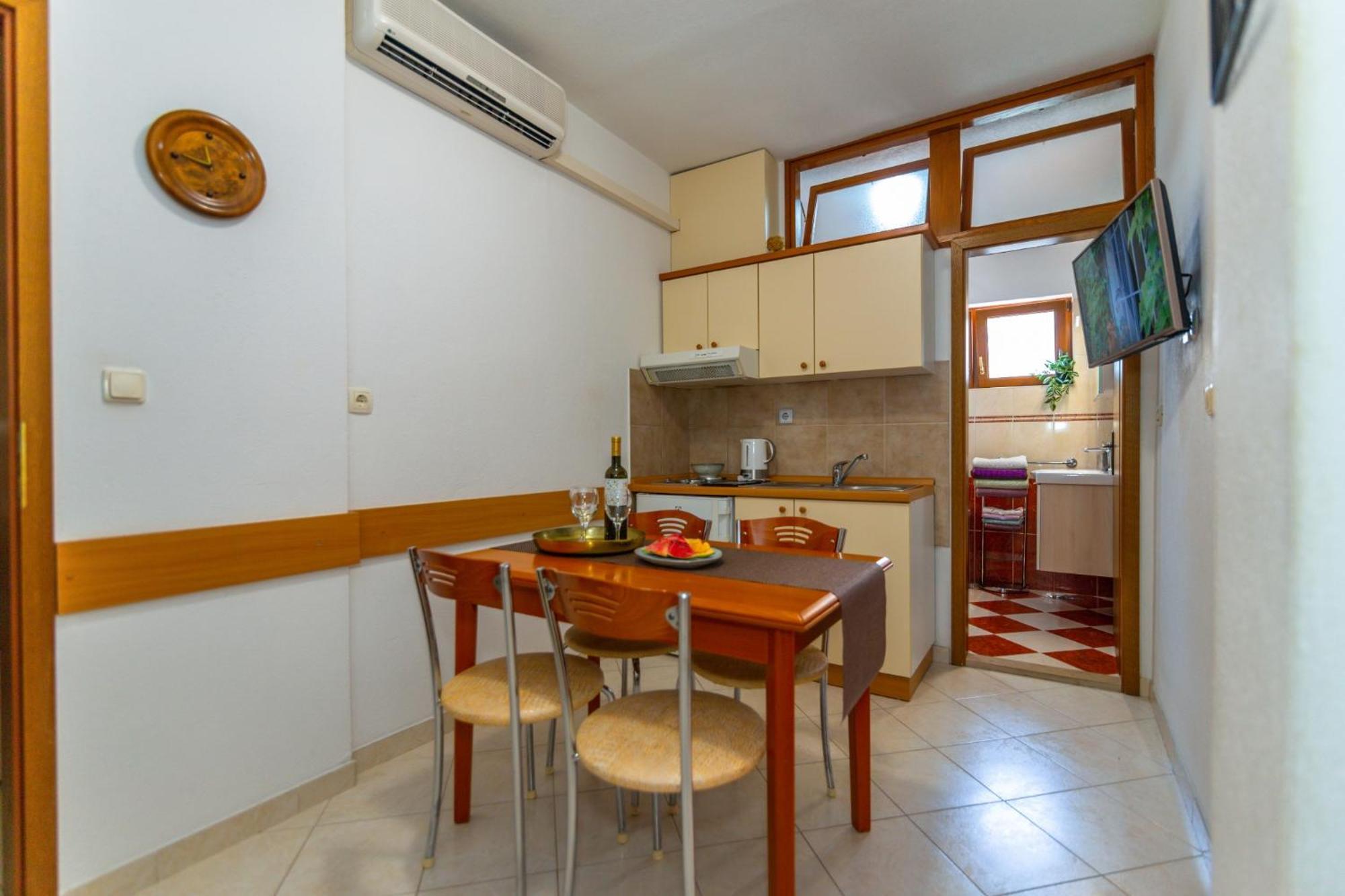 City Center Ana Apartments Makarska Exteriör bild